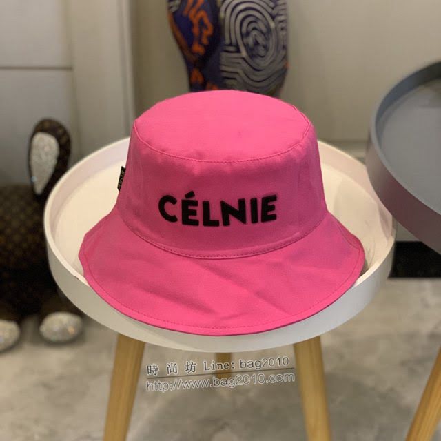 CELINE新品女士帽子 賽琳立體彩虹字母炫彩系列漁夫帽  mm1618